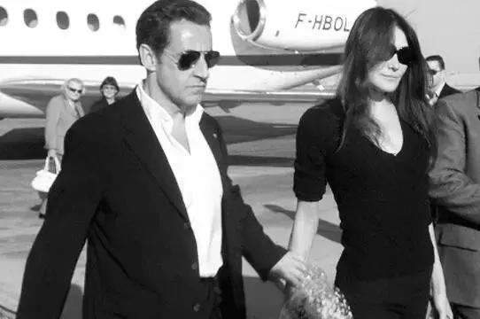 她是女版“王思聪”出身，却打出一手比他更好的牌，法国第一夫人布吕尼独特人生无须比较！