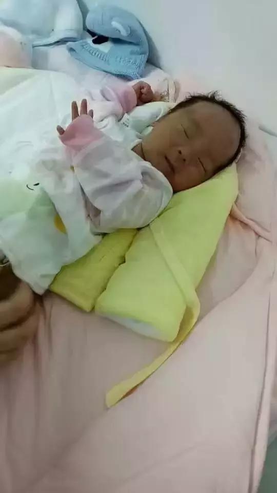 老公在外面签字保我，我在里面签字保孩子：31孕周早产儿妈妈凶险性前置胎盘并大出血，休克2次，子宫摘除