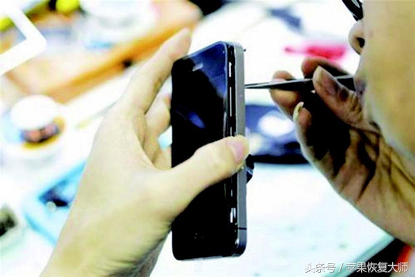 手机不能拆电池是在逼你换手机？停一下，瞅准了再开喷！