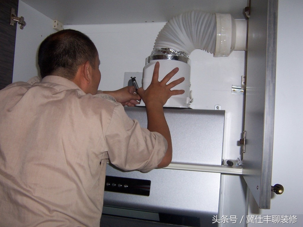 厨房烟道装了止逆阀串味处理方法,厨房烟道串味找谁维修
