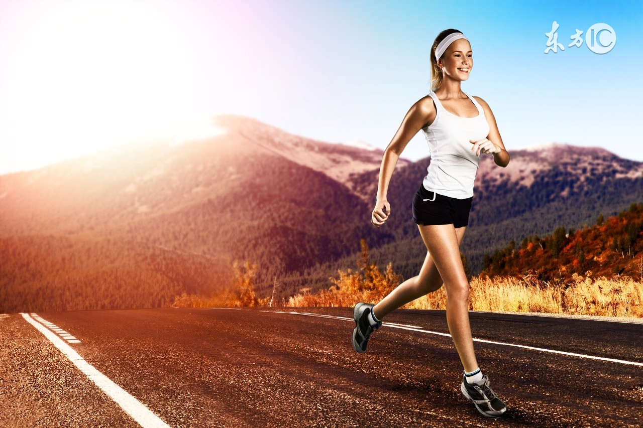 一个动作怎么拥有马甲线,不会走路可以练成马甲线的方法