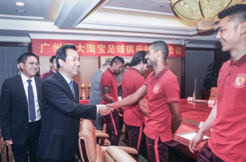 许家印全华班,许家印说恒大实现全华班