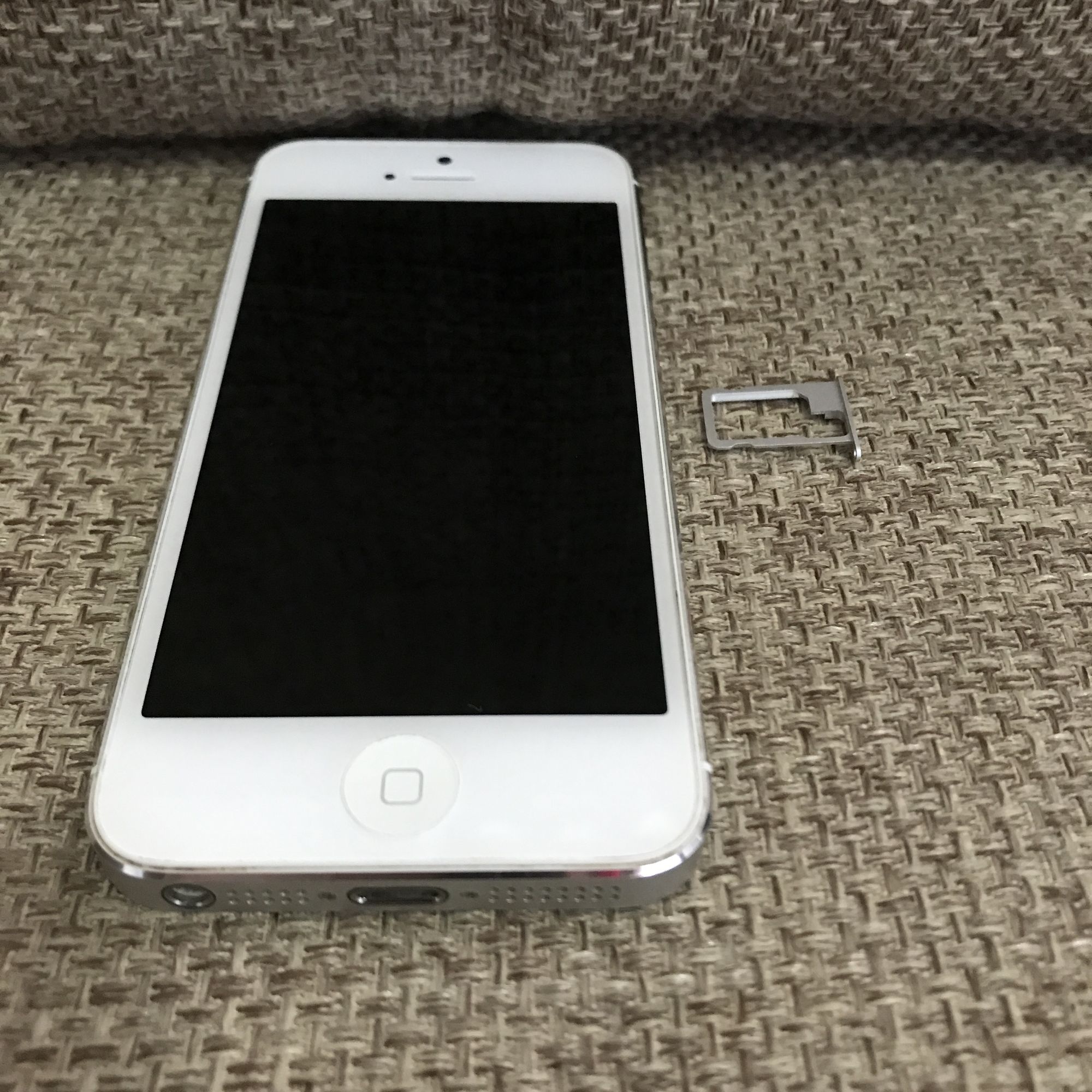 iphone5卡贴机可以变无锁吗,苹果5黑解卡贴