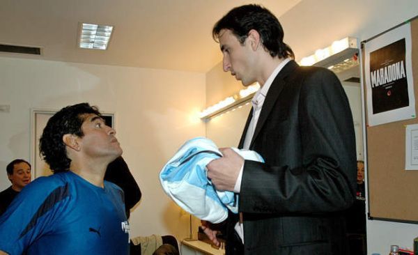 马拉多纳吉诺比利,吉诺比利与马拉多纳