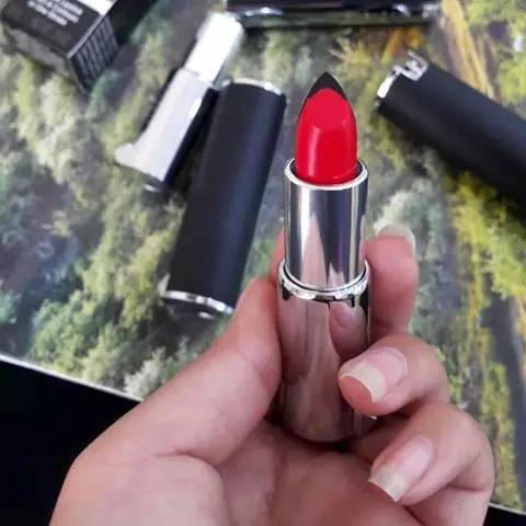 ysl纪梵希阿玛尼档次,纪梵希ysl阿玛尼兰蔻口红哪个好点