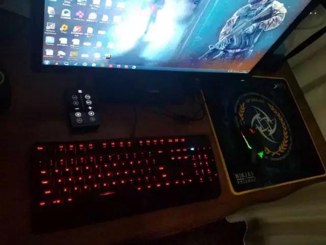 男女花钱的分歧有多大？男朋友花1000块买了第8个键盘