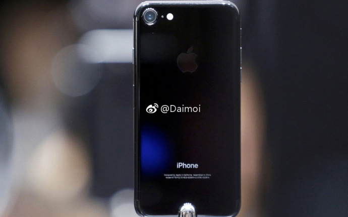 iphone7亮黑色后盖氧化,iphone7亮黑打磨