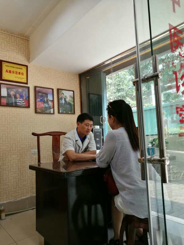 视力需要关怀眼光决定未来！——访武汉大学总裁49班学员万江涛