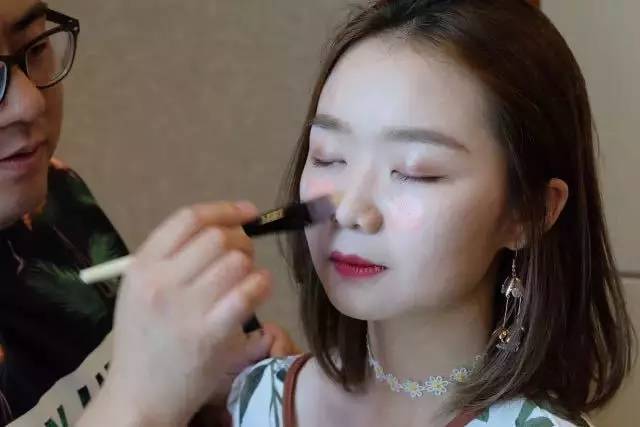 评测｜这些活跃在时博界的口红，的确可以让我秒变小妖精！