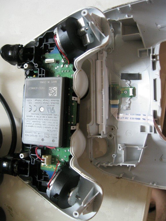 胡撕乱拆系列——索尼*法大**SONYPS4手柄拆机及真-摇杆更换