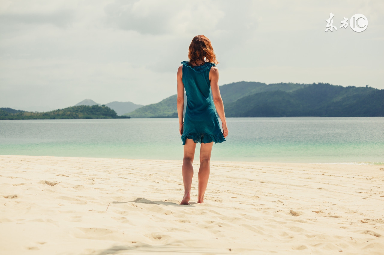 一个动作怎么拥有马甲线,不会走路可以练成马甲线的方法