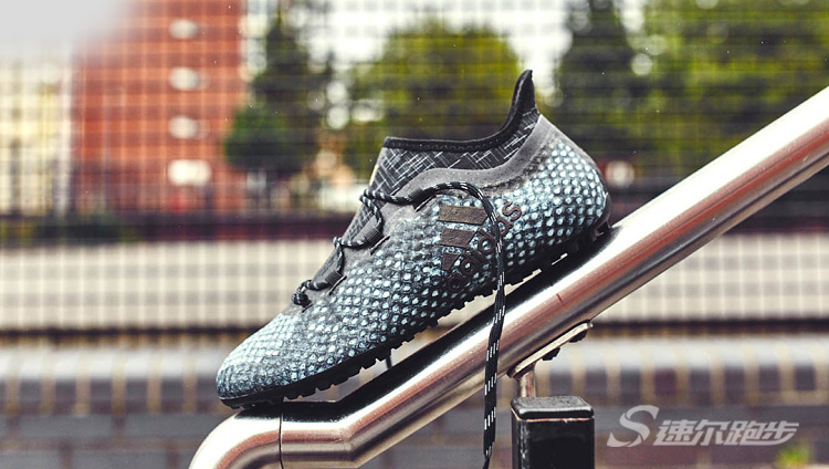 足球鞋对膝盖的危害,mg足球鞋为什么会伤膝盖