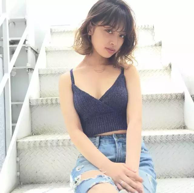 觉得自己发型不好看怎么办,觉得自己发型不适合