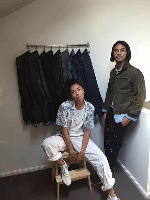 一把伞卖10万天价,一把伞卖七十万块