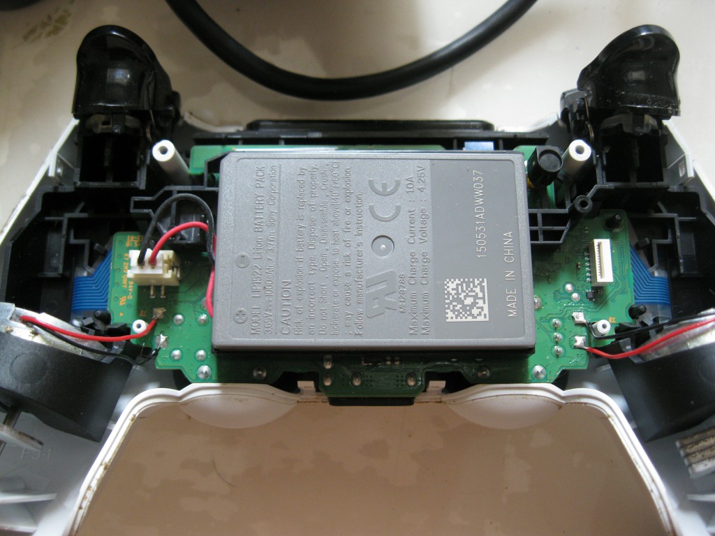 胡撕乱拆系列——索尼*法大**SONYPS4手柄拆机及真-摇杆更换