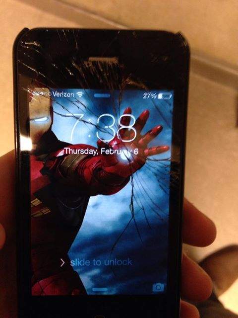 手机玻璃后盖碎了一般要修多少钱,手机屏的玻璃碎了怎么修复