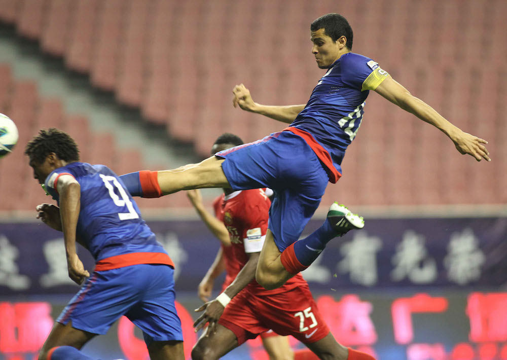 大伙冷静！莫雷诺仅仅是申花联赛进球王，再翻三座大山他才是申花跨时代的射手王！