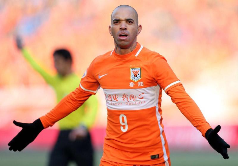 鲁能9号传奇,水塔到塔神