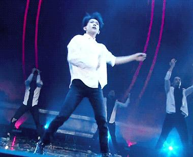 易烊千玺donttiemedown现场,易烊千玺nothingtolose完整版