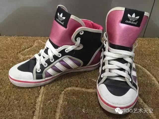 每天分享一双鞋,分享每日鞋子