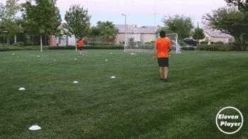 足球技巧传球,足球技巧之过人战术