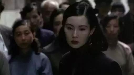 野草闲花逢春生完整版,野草闲花逢春生背后的故事