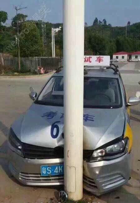 小哥，你这样做太没道德了，你微信多少，加我下