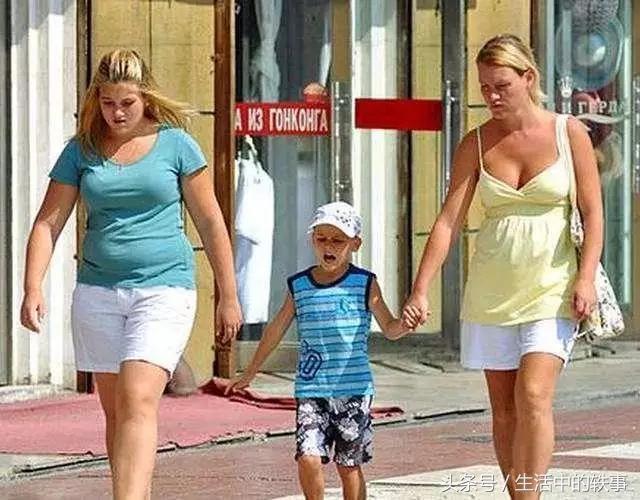 中国男人挡不住俄罗斯美女的魅力，娶到后大叫后悔