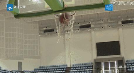 鹿晗打篮球集锦,鹿晗巅峰时期有多夸张打篮球
