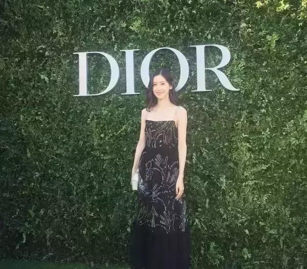 刘诗诗刘亦菲奶茶妹,刘诗诗奶茶妹视频