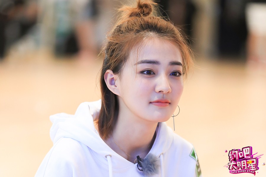 约吧大明星李晨和鹿晗,约吧大明星第二季鹿晗李晨遛狗