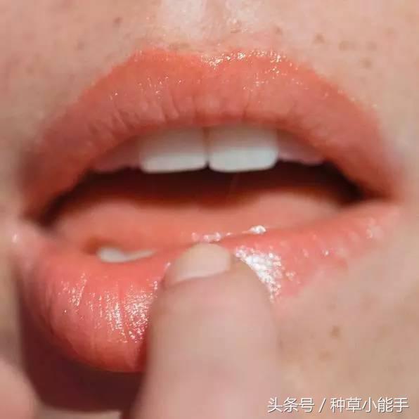 kiko唇釉用完嘴巴干,唇釉hedone哑光