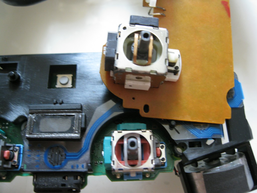 胡撕乱拆系列——索尼*法大**SONYPS4手柄拆机及真-摇杆更换