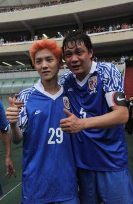 鹿晗5分钟告诉你鹿晗跳舞有多帅,鹿晗踢足球的真实水平