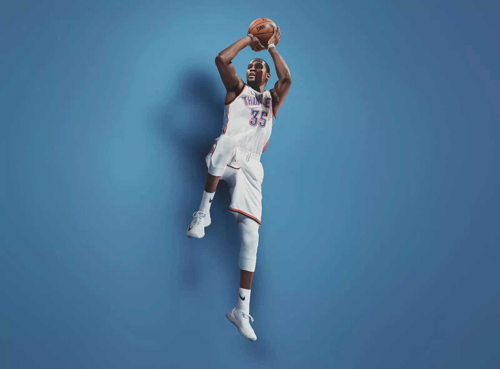 这些袜子鞋，我是穿袜子好，还是不穿袜子好？