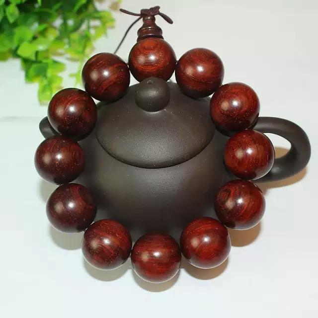 小叶紫檀不谨慎沾了酒精怎么办,小叶紫檀掉水里怎么处理