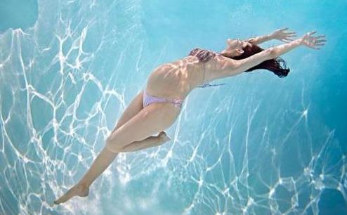 二胎刚怀孕几天腰酸背痛怎么回事,二胎妈妈大肚子疼