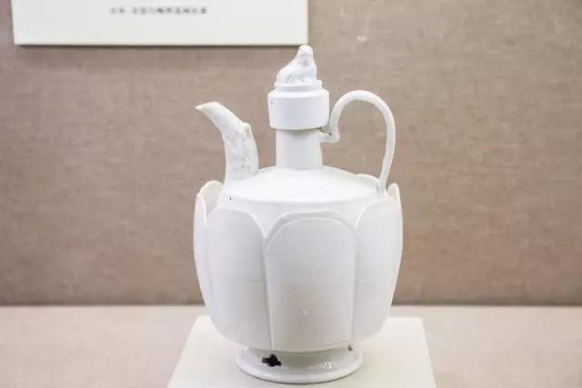 珍品撷英：图读宋元“闲事与雅器”