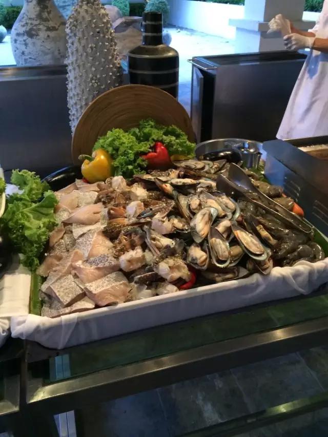 清迈宁曼路自助餐,泰国清迈德国自助餐