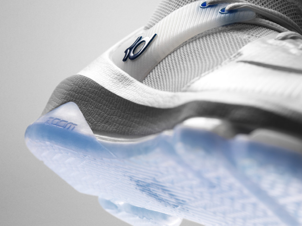 年度最佳篮球鞋kd13,kd8elite上脚