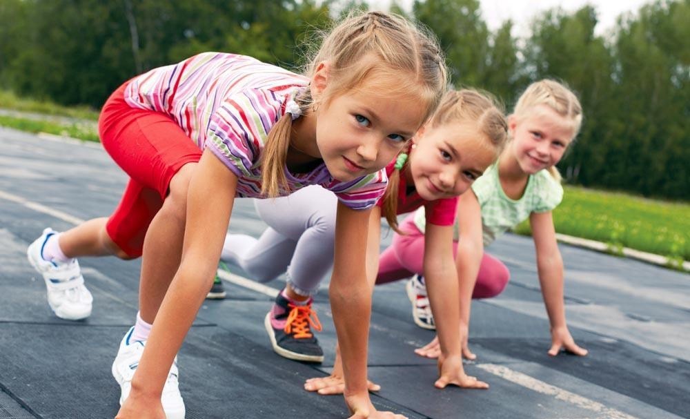 女生在大热天跑步怎样才能更清爽？功能型背心是一个好选择！