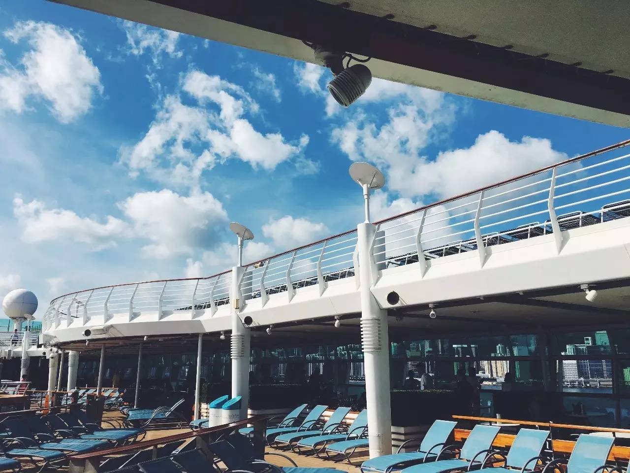 一日远方｜登上豪华游轮，完美假期就交给它吧