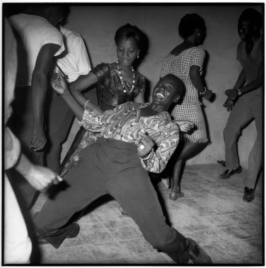 谨慎｜「人民币粉碎机」GUCCI带着新系列和可怕的线上选购服务，来了……