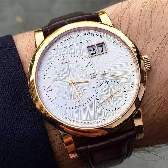 德国表与瑞士表哪个更好,德国表和瑞士表的优势