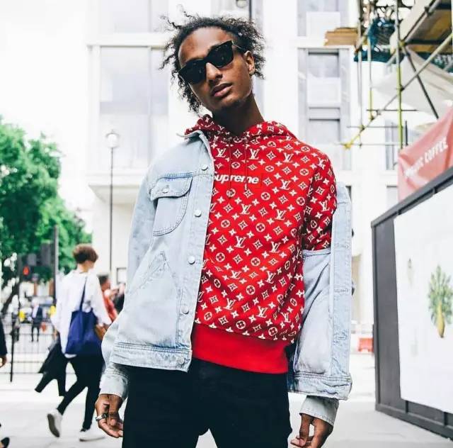 supremexlv联名外套,supreme和lv联名的红色卫衣