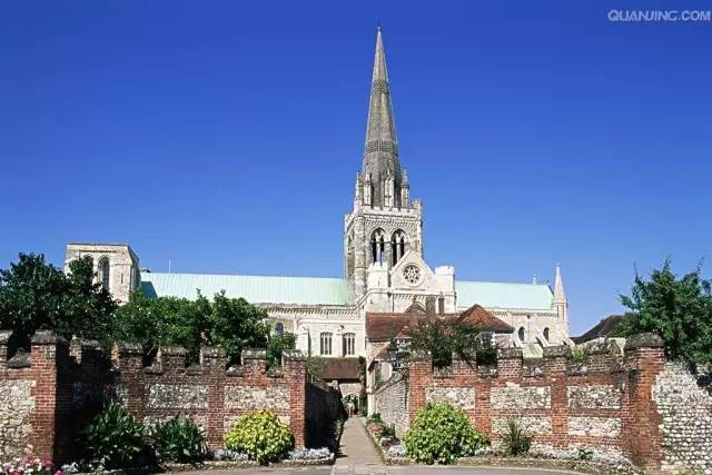 英国南部城市有哪些大学,英国的大学之城