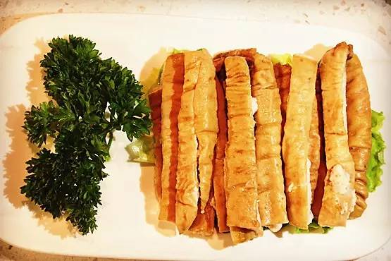 夜店里吃火锅？帮重的鸭肠烫8秒就能飙到180！