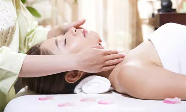 学会分辨肤质和肌肤问题,解惑解疑