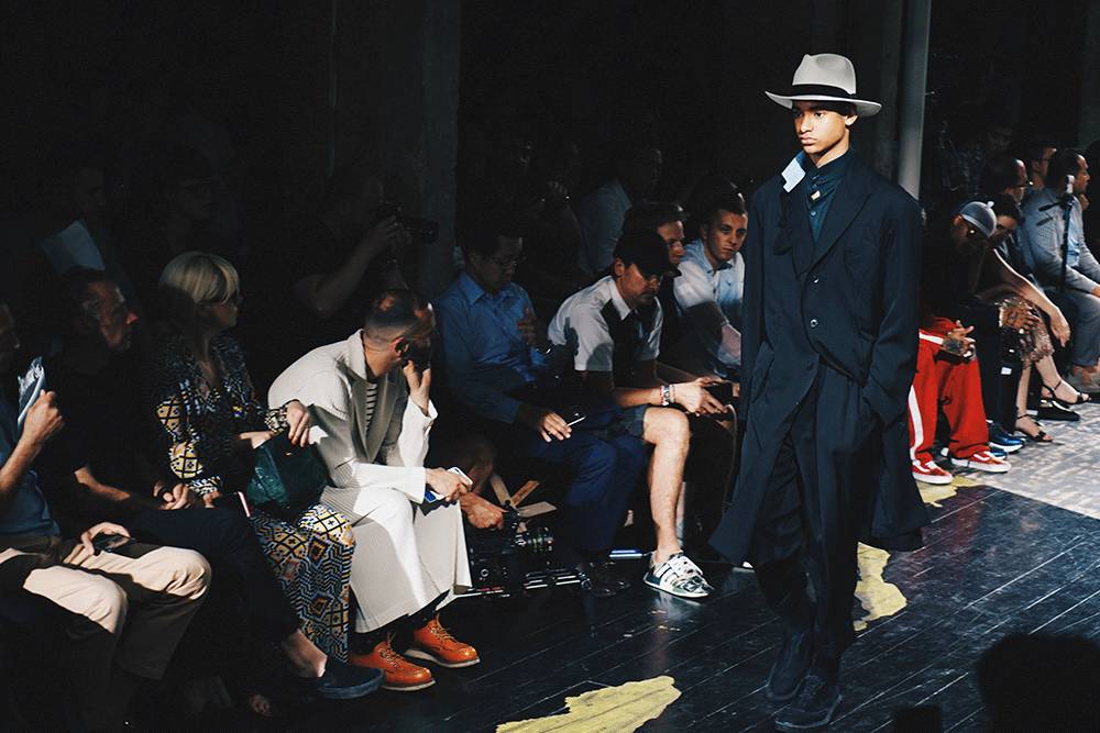 2018巴黎时装周男装视频,巴黎时装周2024完整版男装