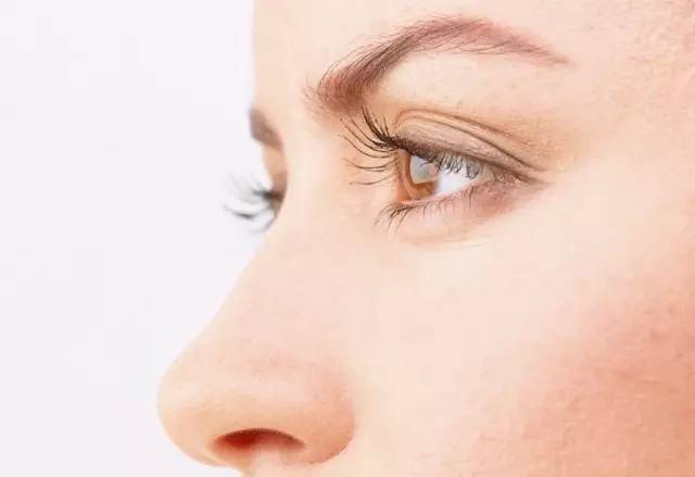 对眼睛干涩有好处的食物,缓解眼劳累改善视力多吃7种水果